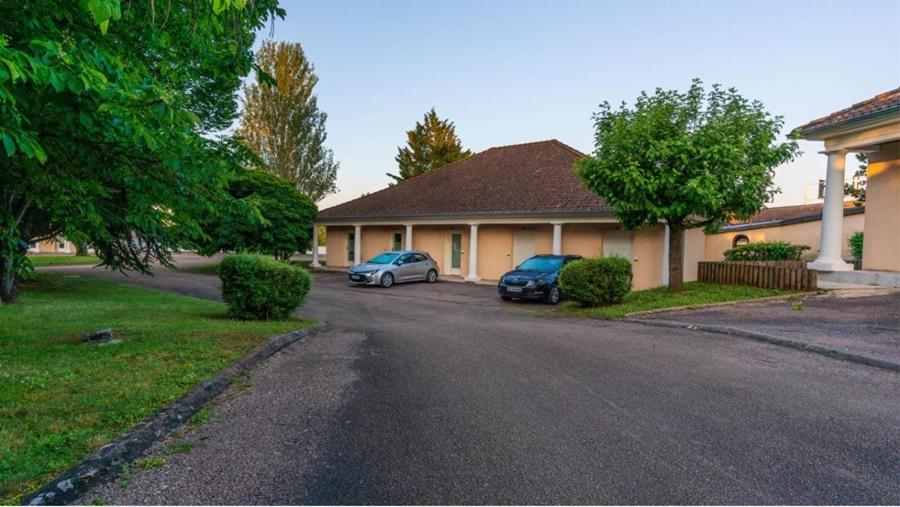 Kyriad Sens Exterior photo